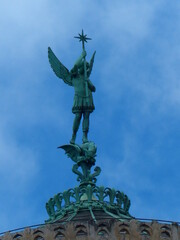 Statue Ange Eglise Lyon
