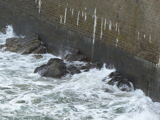 Forteresse et mer à Saint-Malo