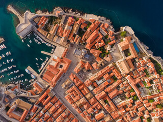 Aerial top down view of old town of Dubrovnik, Dalmatia, Croatia. Medieval city fortress on the coast of Adriatic sea. Drone shot. Travel destination - 762563061