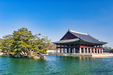 Fototapeta na wymiar Seoul , South Korea - March 01,2024 : Winter at Gyeongbokgung Palace best landmark in Seoul,South Korea