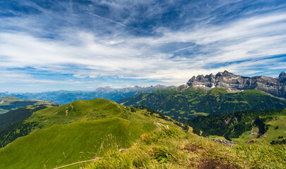 Le dent de midi- La vue de montagne à Chatel