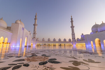 Courtyard of Sheikh Zayed Grand Mosque in Abu Dhabi, United Arab Emirates.