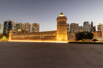 Evening view of Qasr Al Hosn fort in Abu Dhabi downtown, United Arab Emirates. - 762771842