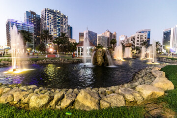 Capital park in Abu Dhabi downtown, United Arab Emirates. - 762776407