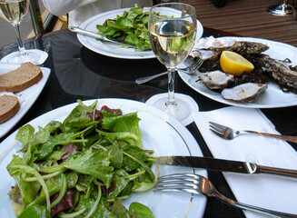 世界周遊　パリの街角