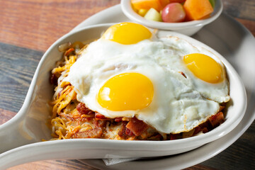 A closeup view of a country skillet.