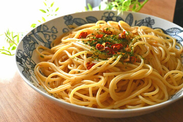 ペペロンチーノのパスタ