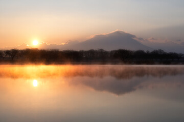 茨城県筑西市　母子島遊水地の日の出