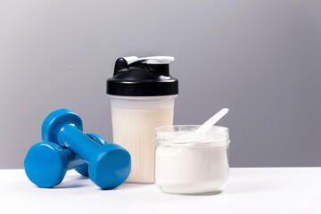 Sports nutrition: drink with proteins (collagen)