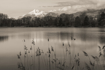 Les lacs de la Corne et de la Brèche