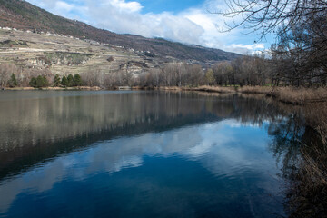 Les lacs de la Corne et de la Brèche