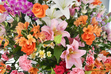 お祝いの花束