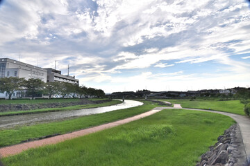 Fototapeta premium 川のある風景