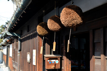 今井町の町並み　酒屋の杉玉　奈良県橿原市