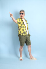 60s Senior in Summer vacation