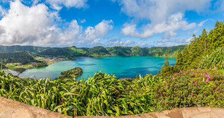 Lagoa das Sete Cidades in São Miguel, showcasing the Azores volcanic landscapes and lush natural beauty - obrazy, fototapety, plakaty