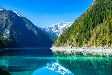 Jiuzhaigou Valley, Aba Qiang and Tibetan Autonomous Prefecture, Sichuan Province - beautiful lakes and mountains under the blue sky