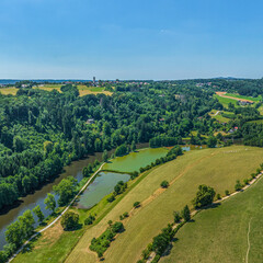 Ausblick auf den romantisch gelegenen Passauer Stadtteil Hals im Tal der Ilz