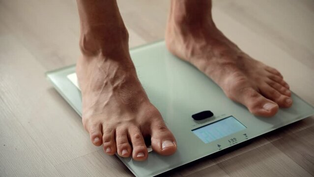 Electronic bathroom scale for weight loss diet	