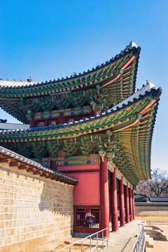 Donhwamun Gate Changdeokgung Palace, March 2st2024 photo of the main gate of Changdeokgung, Wooden Design is located in Seoul, South Korea.