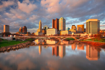 Columbus, Ohio, USA. Cityscape image of Columbus , Ohio, USA downtown skyline with the reflection of the city in the Scioto River at spring sunset. - 763442001