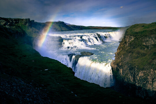 Islanda - Cascata con arcobaleno