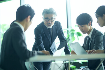 オフィス会議イメージ