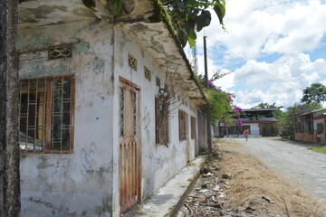 Exterior casa abandonada El Placer - Putumayo