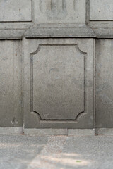 Muro con decoración en forma de rectangulo con esquinas redondeadas hacia adentro