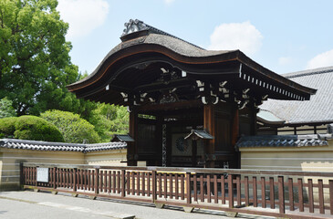 Obraz premium 東寺 勅使門 京都市南区