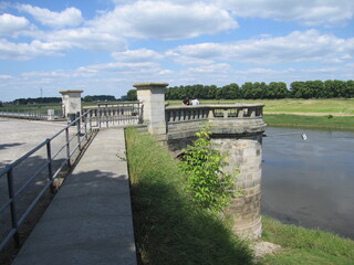 Brückenstumpf alter Brückenkopf an der Elbe ehemalige Elbbrücke in Torgau