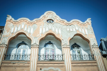 Obraz premium Secessionist building in Szekesfehervar, Hungary.Summer season.