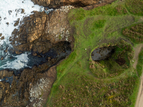 Vista cenital de la furna de Caion en Carballo