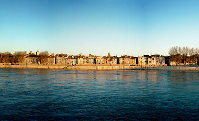 Fototapeta premium Arles and the Rhône river side 
