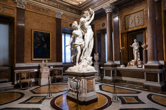 Apollo and Daphne by Gian Lorenzo Bernini