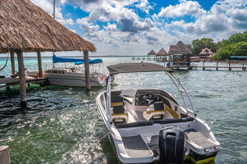 bacalar, quinta roo, mar, barca, acuático, oceáno, playa, cielo, balandra, isla, vela, barco de vela, bajel, viajando, verano, panoramico