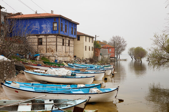 Fishing boats on the shores of Lake Apolyont. Touristic fishing village, G&ouml;lyazı, Bursa, T&uuml;rkiye