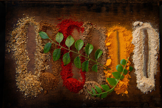 Spices blend with curry leaf 