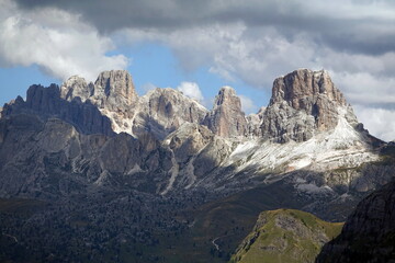 Fototapeta na wymiar Berge in den Ampezzander Dolomiten