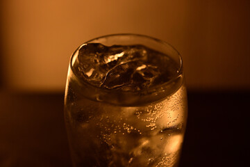 深夜の一人呑みイメージ