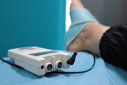 Fisioterapia con electrodos