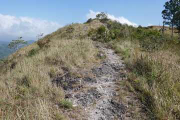 Wanderweg Berglandschaft  in El Valle de Antón in Panama