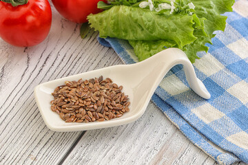 Dry Raw flax seed in the bowl