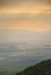 Naklejka premium Sunrise Overlook at Shenandoah National Park along the Blue Ridge Mountains in Virginia