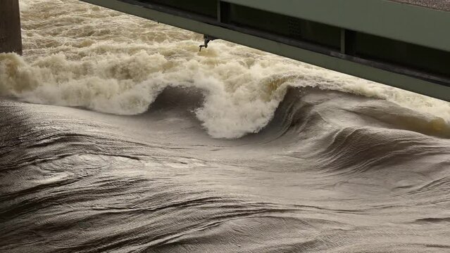 Elbe Staustufe bei Geesthacht in Niedersachsen