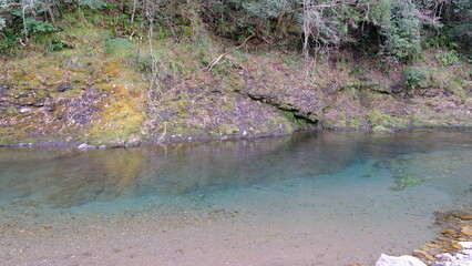 田舎を流れる清流