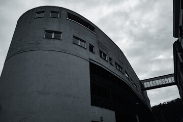 Altes Parkhaus  - obrazy, fototapety, plakaty