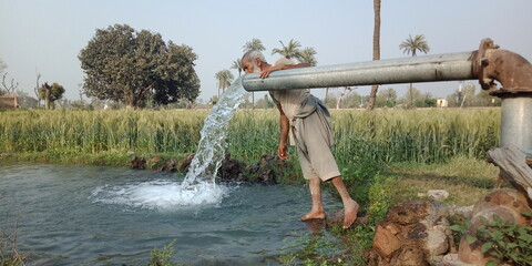 Water pump with man