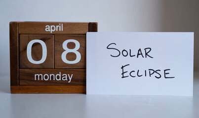 Calendar reminder about the solar eclipse on Monday, April 8, 2024. - obrazy, fototapety, plakaty