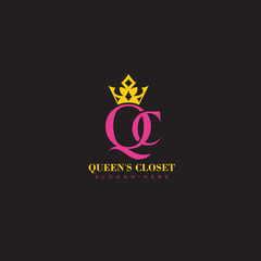 Obraz premium Crown shape QC letter logo design vector art